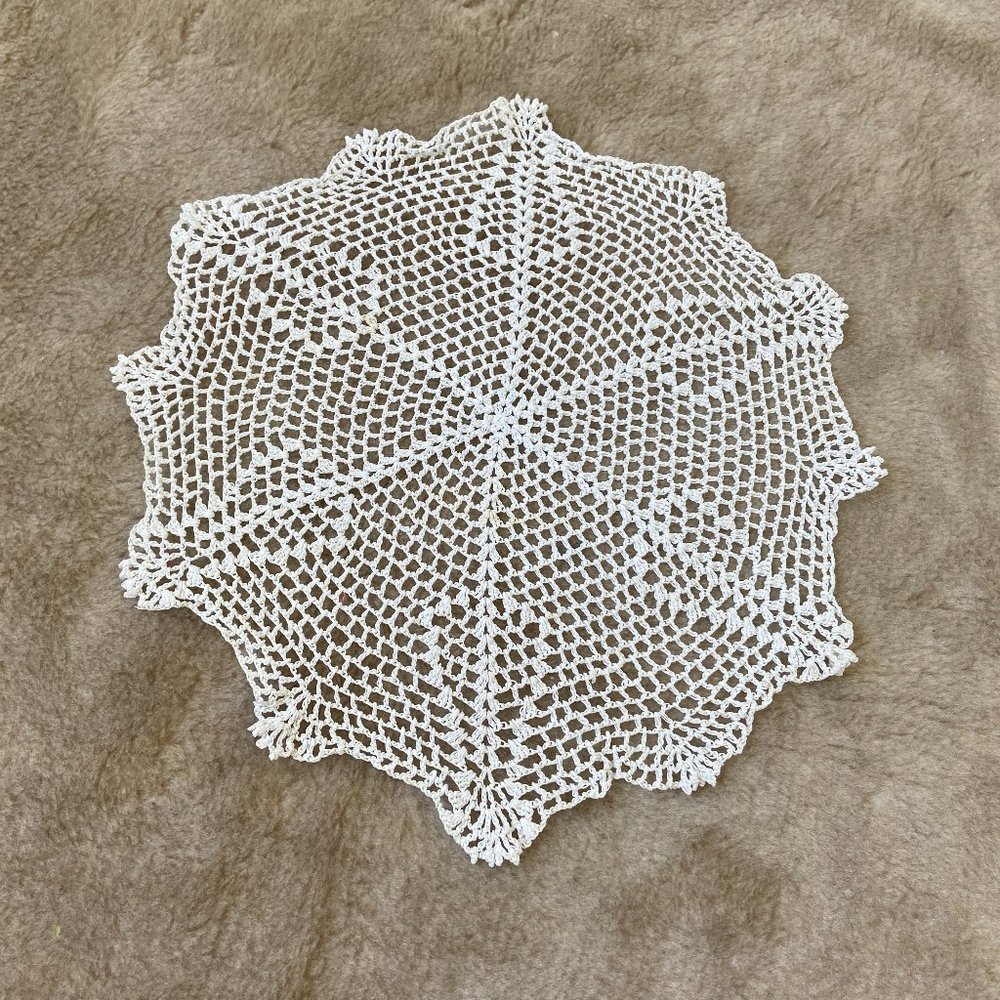 Vintage Crochet Doily Round White Cottagecore Farmhouse